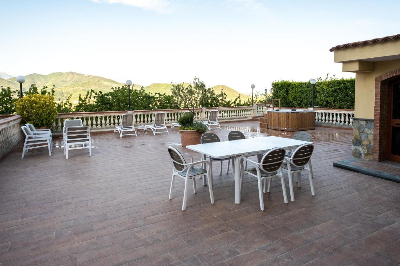 Villa Marina Cava deʼ Tirreni Екстериор снимка