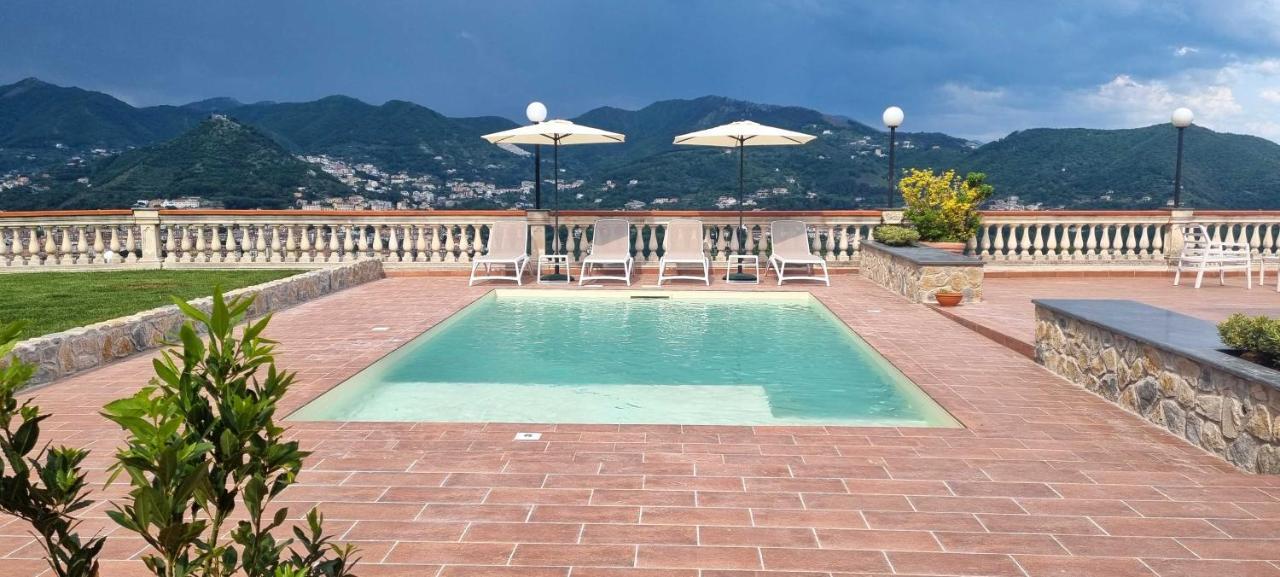 Villa Marina Cava deʼ Tirreni Екстериор снимка